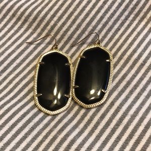 Black Danielle Earrings